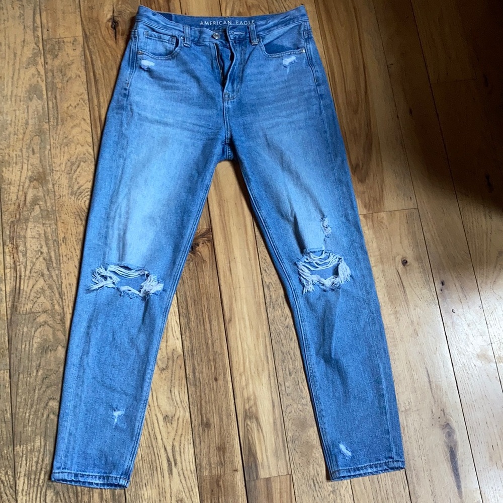 Mom jeans.